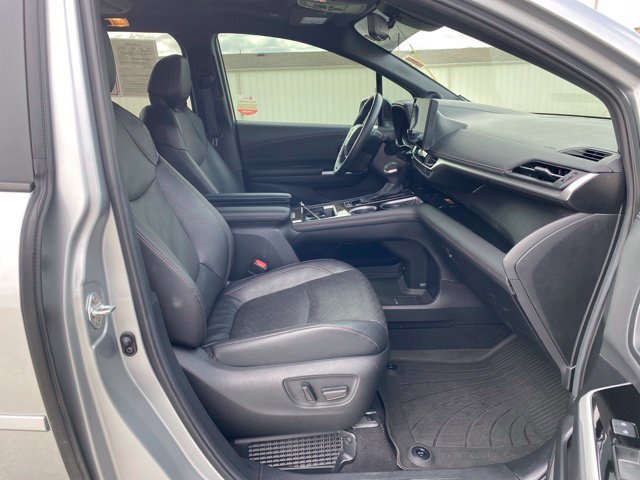 Certified 2025 Toyota Sienna Limited AWD/4WD image 21
