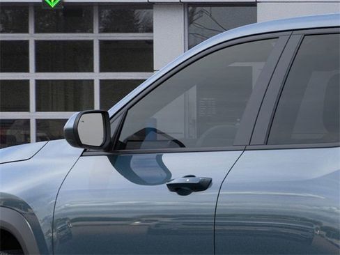 New 2026 Chevrolet Equinox LT w/ Convenience Package II image 12