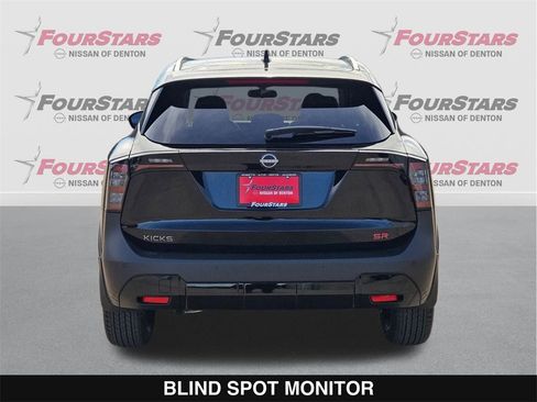 New 2026 Nissan Kicks SR image 5