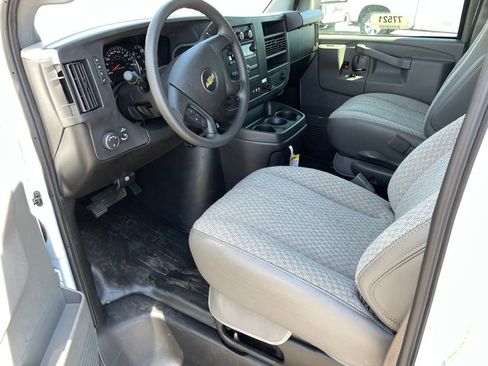 New 2025 Chevrolet Express 3500 w/ Power Convenience Package image 33