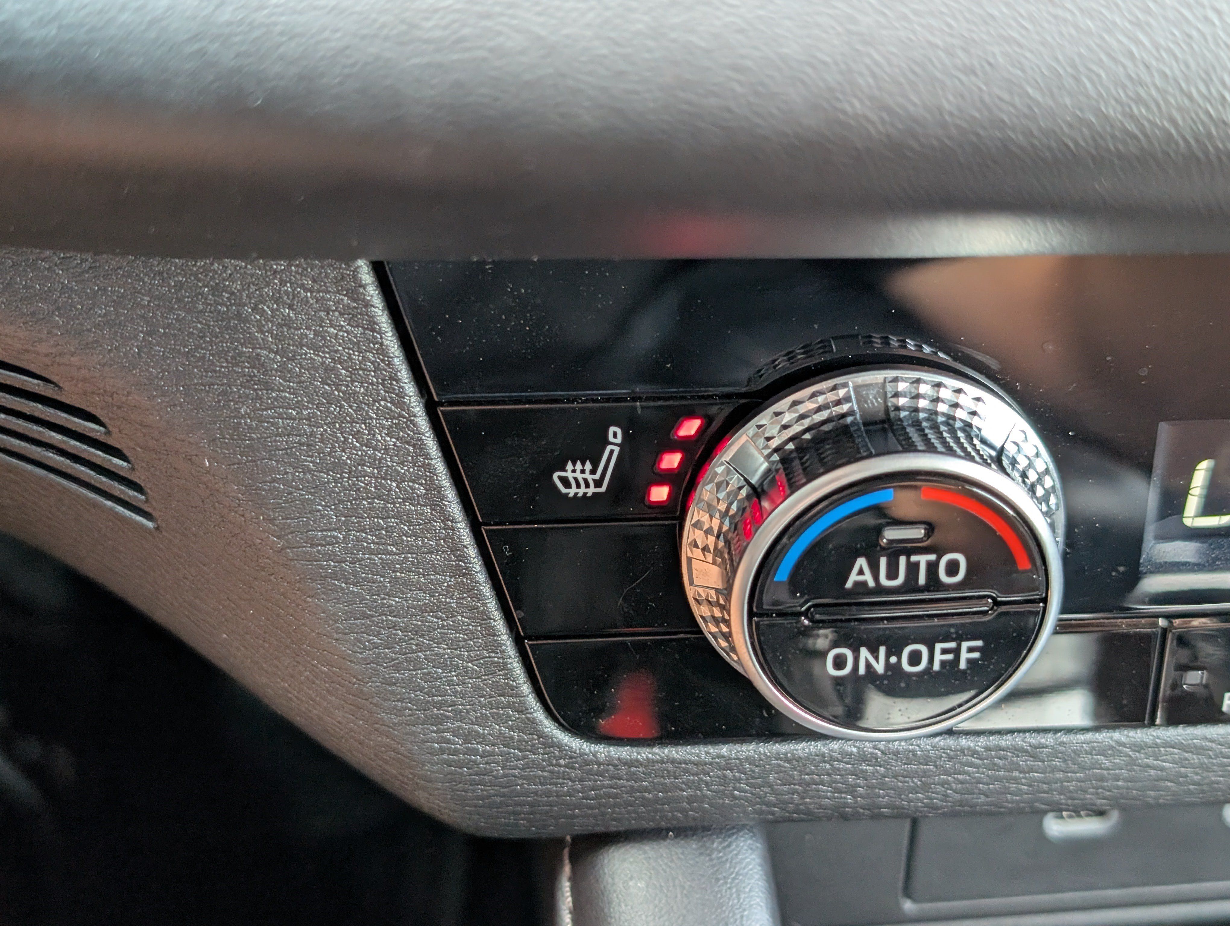 Used 2026 Mitsubishi Outlander SE AWD/4WD image 33