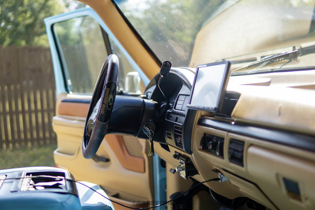 Used 1993 Ford Bronco Eddie Bauer AWD/4WD image 51