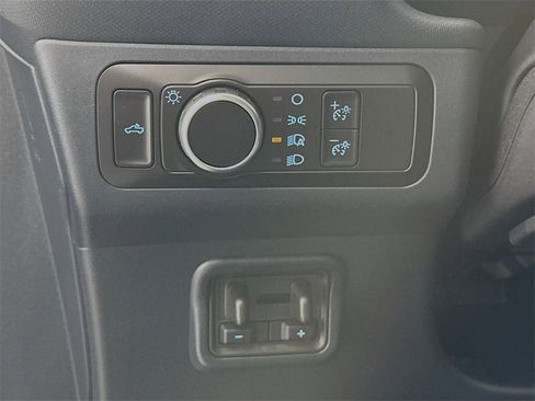 New 2025 Ford Maverick XLT w/ XLT Luxury Package image 10