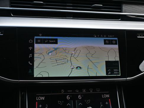 Used 2022 Audi A8 L 3.0T image 29