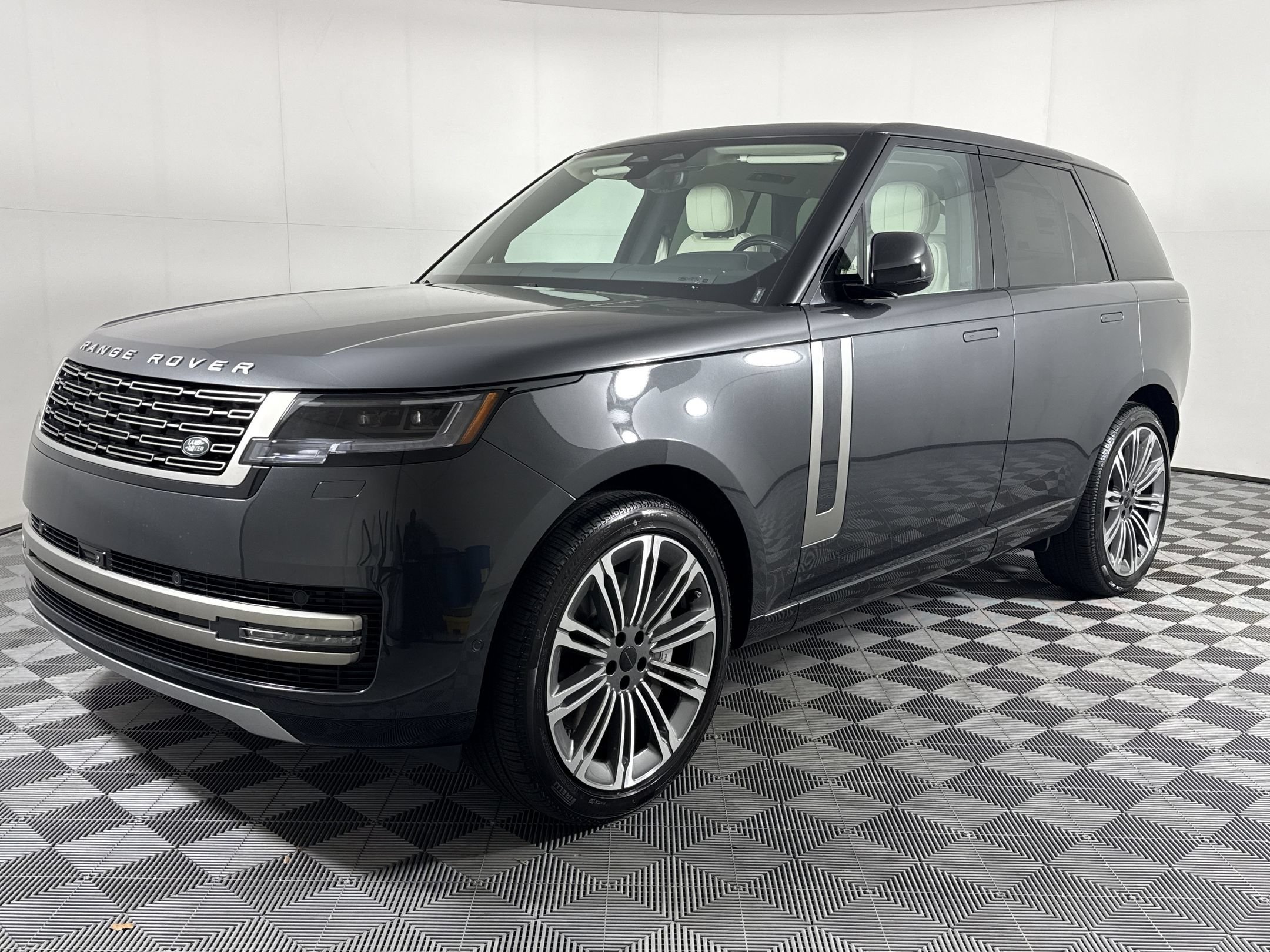 New 2026 Land Rover Range Rover SE AWD/4WD image 1