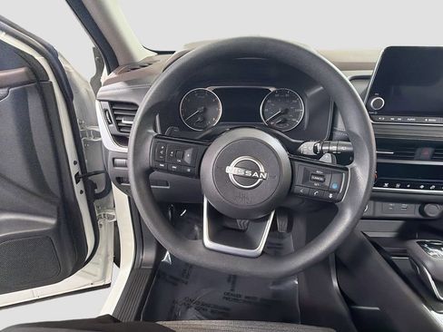 Used 2023 Nissan Rogue SV AWD/4WD image 13