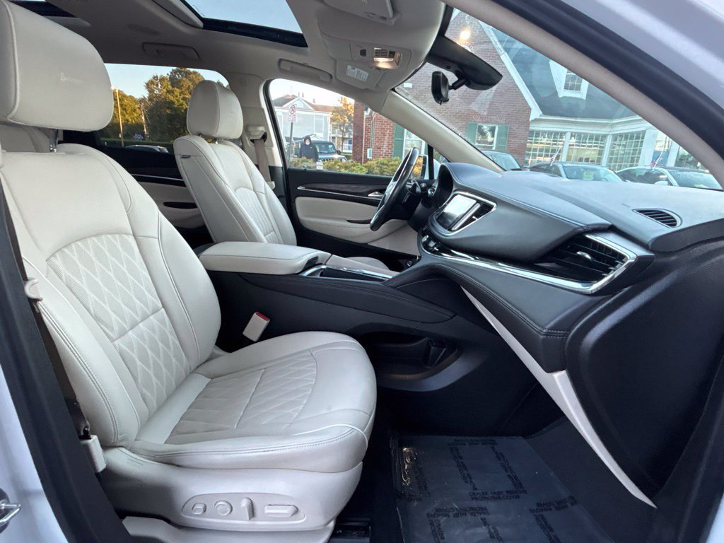 Used 2023 Buick Enclave Avenir w/ Avenir Technology Package FWD image 26