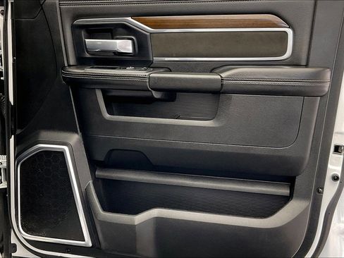Used 2024 RAM 2500 Laramie image 26