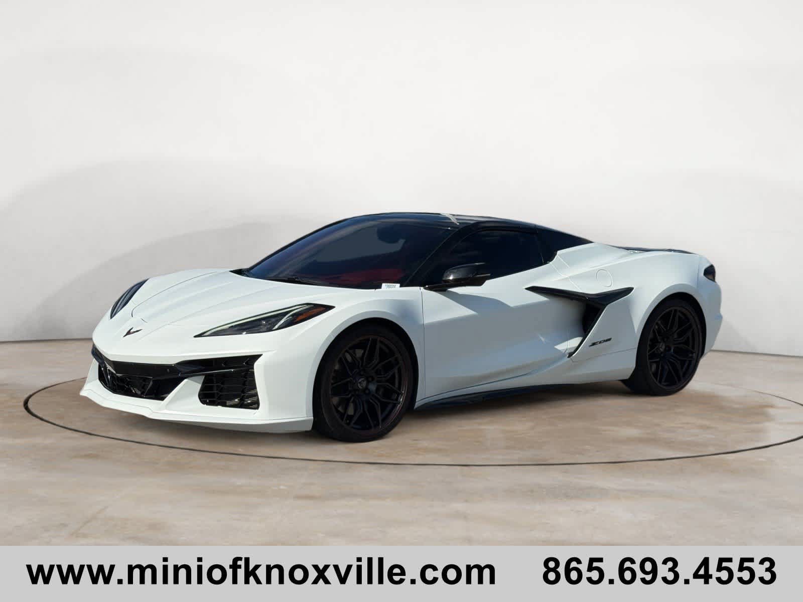 Used 2025 Chevrolet Corvette Z06 w/ Stealth Interior Trim Package RWD image 7