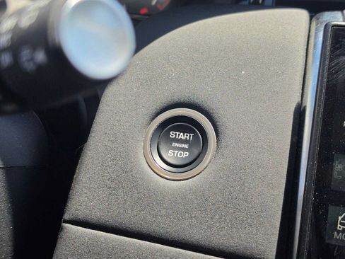 Used 2024 Land Rover Discovery Sport S AWD/4WD image 32