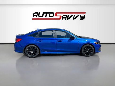 Used 2024 Honda Civic Sport image 8