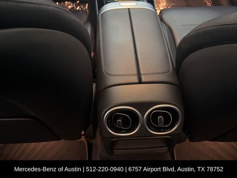 Used 2022 Mercedes-Benz C 300 Sedan image 24