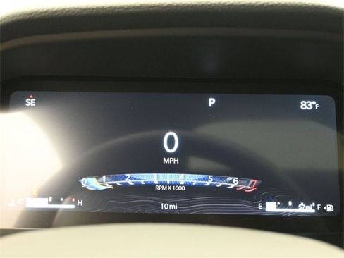 New 2025 Jeep Grand Cherokee L Altitude image 28