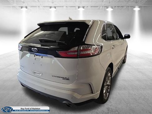 Used 2020 Ford Edge Titanium w/ Equipment Group 301A AWD/4WD image 17