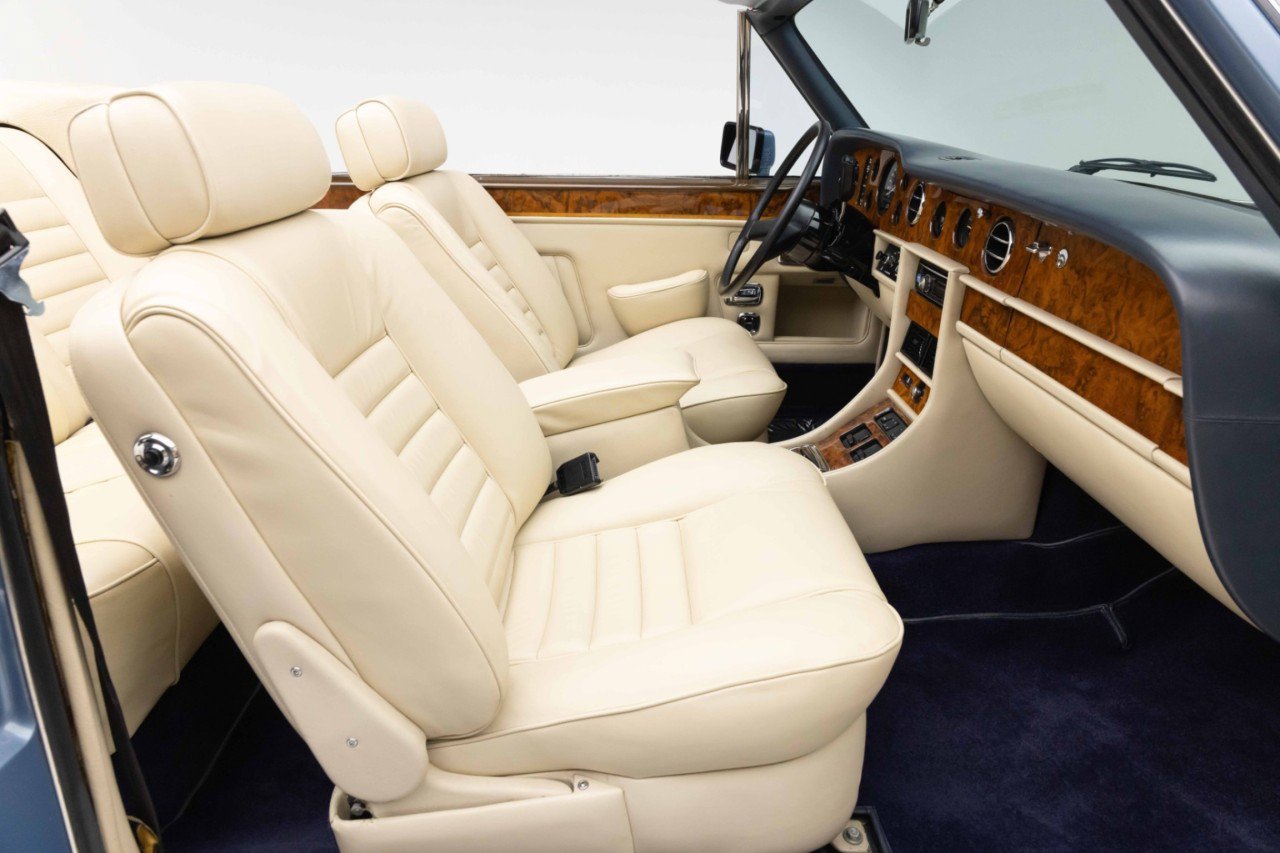 Used 1989 Rolls-Royce Corniche II RWD image 22