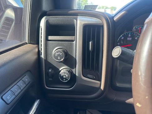 Used 2018 GMC Sierra 1500 SLT w/ SLT Premium Package AWD/4WD image 16