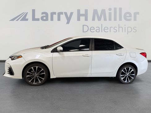 Used 2019 Toyota Corolla SE image 2