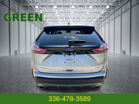 Used 2024 Ford Edge Titanium AWD/4WD image 4