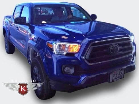 Used 2023 Toyota Tacoma SR5 w/ Technology Package AWD/4WD image 1