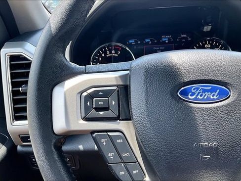Used 2017 Ford F150 Lariat w/ Equipment Group 501A Mid AWD/4WD image 12