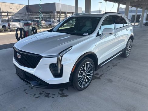 Certified 2024 Cadillac XT4 Sport FWD image 1