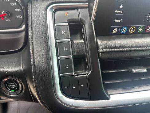 Used 2021 Chevrolet Tahoe Z71 w/ Z71 Off-Road Package AWD/4WD image 30