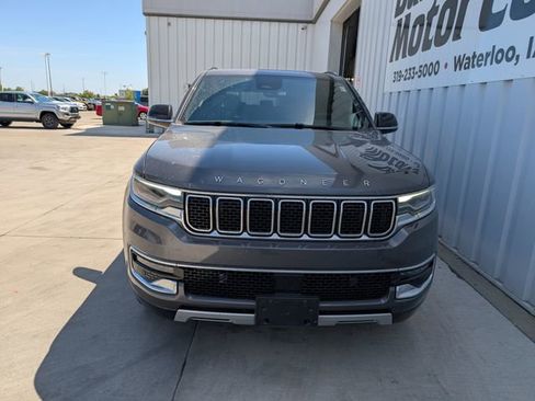 Used 2023 Jeep Wagoneer Series II w/ Premium Group I AWD/4WD image 23