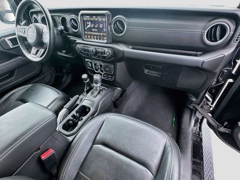 Certified 2022 Jeep Wrangler Unlimited Sahara w/ Cold Weather Group AWD/4WD image 33