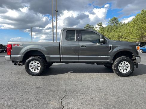 Used 2020 Ford F250 XLT w/ XLT Value Package image 4