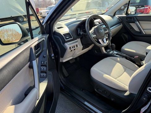 Used 2018 Subaru Forester 2.5i Premium image 6