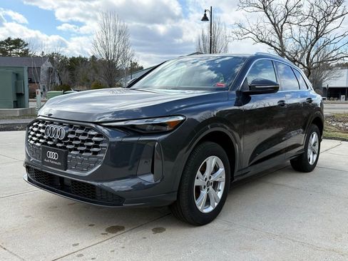 Used 2025 Audi Q5 Premium w/ Convenience Package AWD/4WD image 2