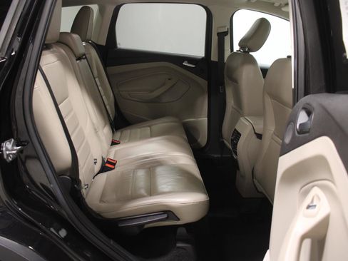 Used 2019 Ford Escape Titanium image 17