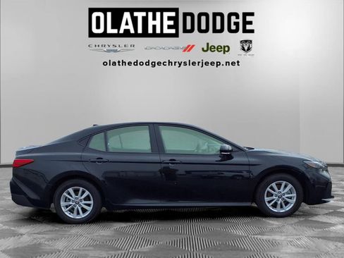 Used 2025 Toyota Camry LE image 26