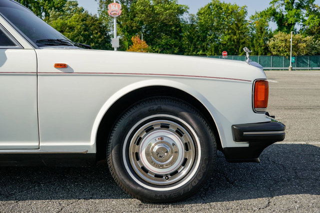 Used 1989 Rolls-Royce Silver Spirit RWD image 11
