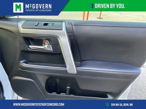 Used 2024 Toyota 4Runner Limited AWD/4WD image 32