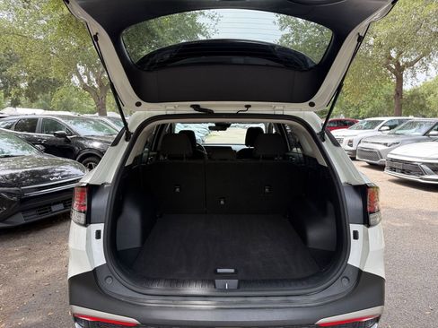 Used 2025 Kia Sportage LX FWD image 29