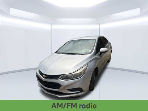 Used 2018 Chevrolet Cruze LS FWD image 8