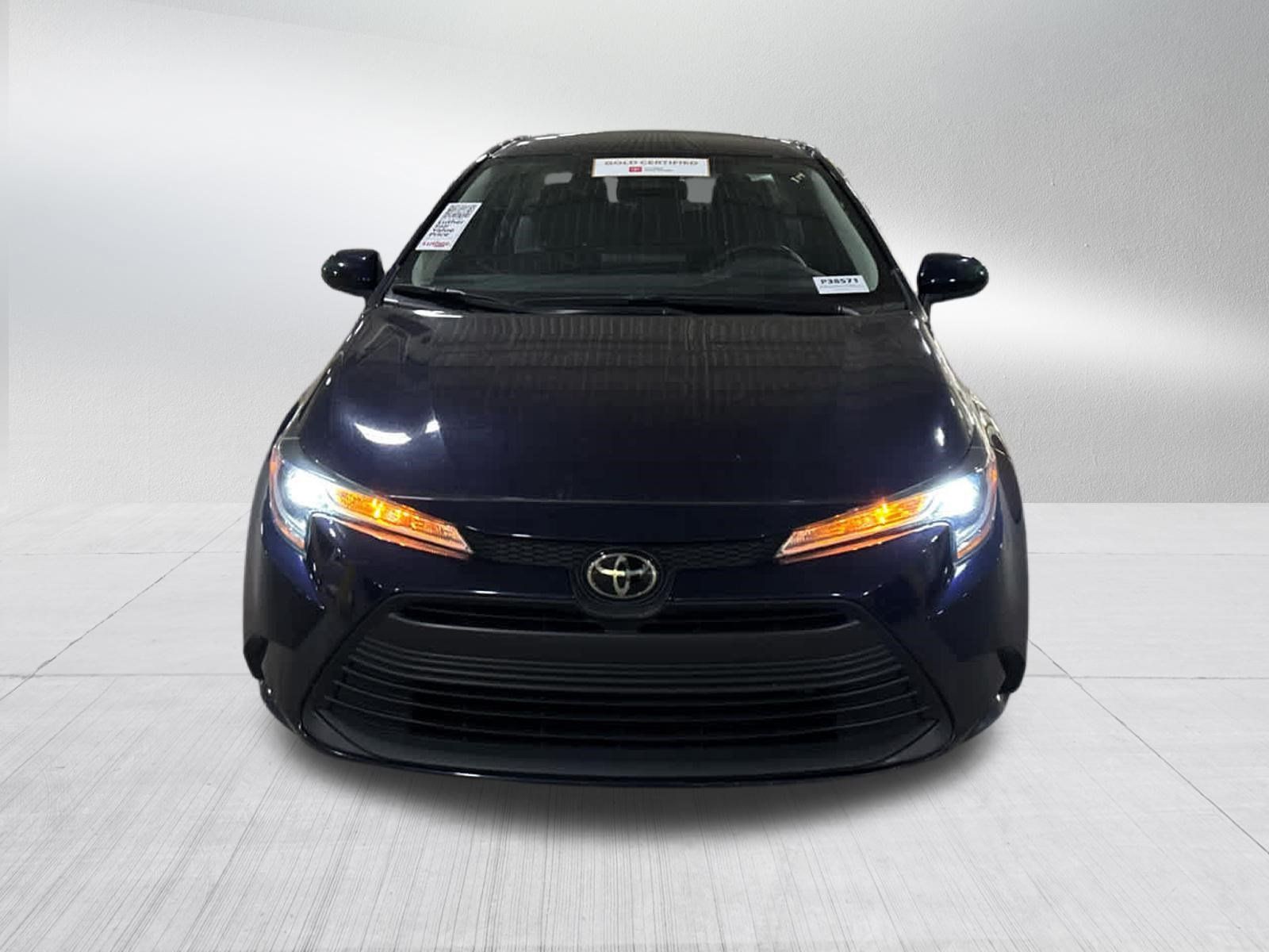 Used 2024 Toyota Corolla LE FWD image 2
