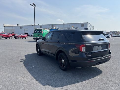 New 2025 Ford Explorer 4WD Police Interceptor image 3