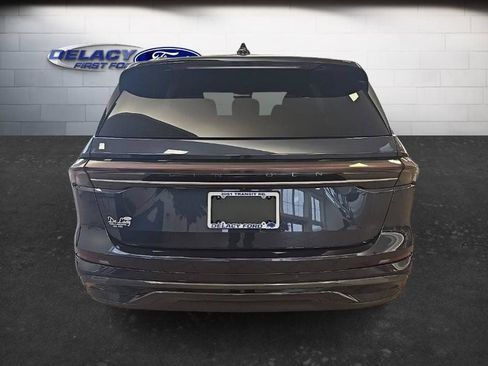 Used 2024 Lincoln Nautilus Reserve w/ Equipment Group 202A AWD/4WD image 6