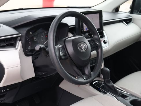 Used 2024 Toyota Corolla Cross L AWD/4WD image 13