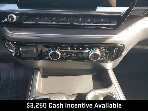 New 2026 GMC Sierra 1500 SLT AWD/4WD image 46