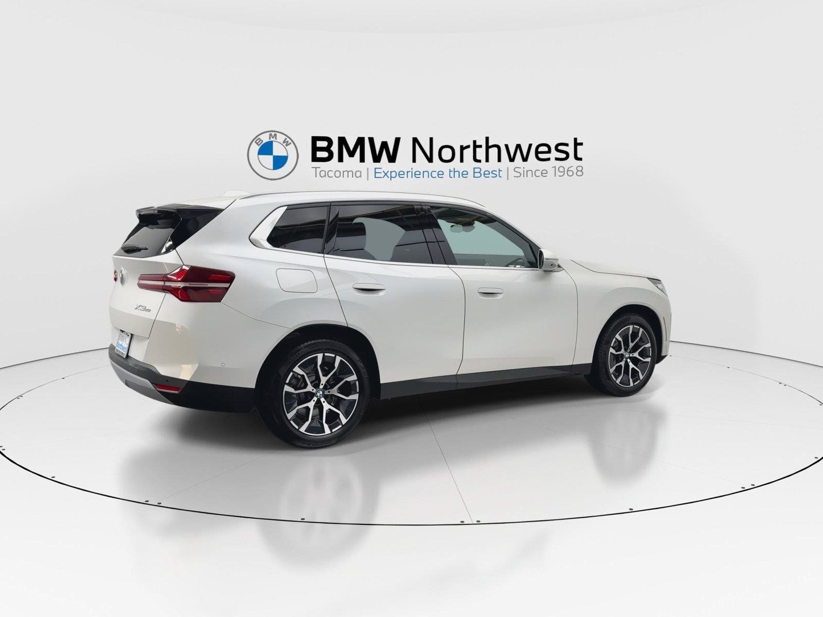 New 2026 BMW X3 xDrive30i w/ Premium Package AWD/4WD image 4