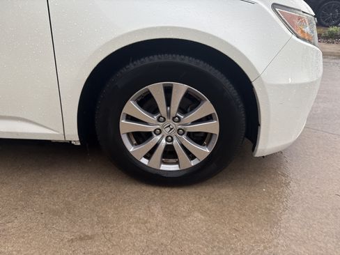 Used 2017 Honda Odyssey EX-L image 13
