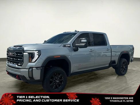 Used 2024 GMC Sierra 2500 AT4 w/ AT4 Premium Plus Package AWD/4WD image 2