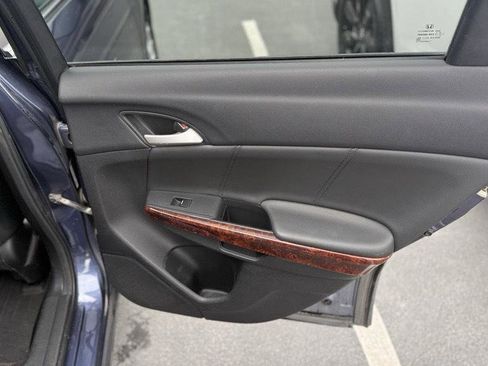 Used 2012 Honda Crosstour EX-L image 30