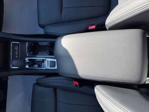 Used 2026 Subaru Ascent Limited image 25