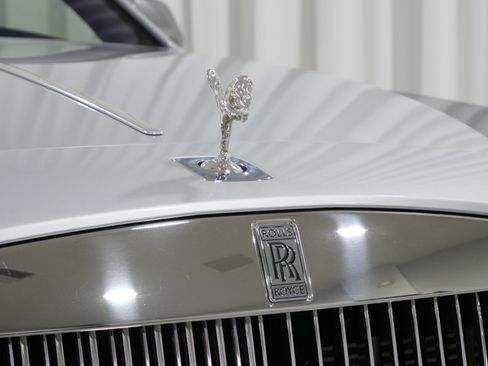 Used 2015 Rolls-Royce Wraith image 35
