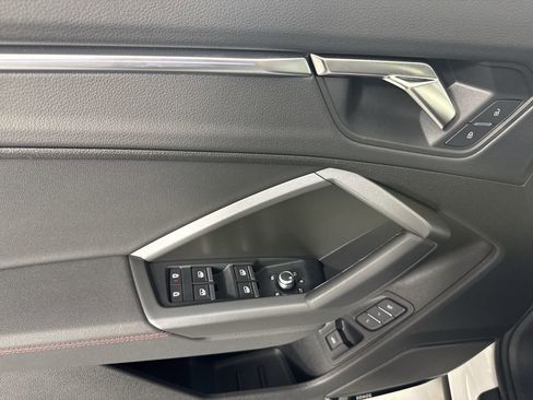 Used 2025 Audi Q3 2.0T Premium Plus w/ Premium Plus Package image 27