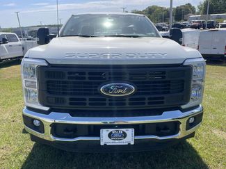New 2026 Ford F250 XL w/ XL Chrome Package RWD video 2